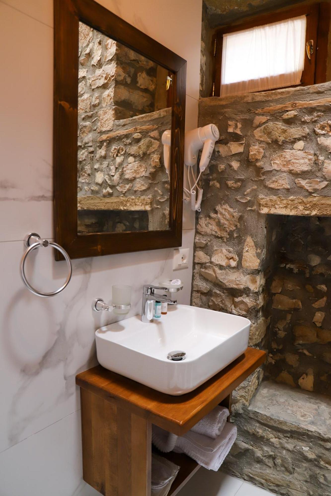 Koroni Boutique Hotel Berat Eksteriør bilde